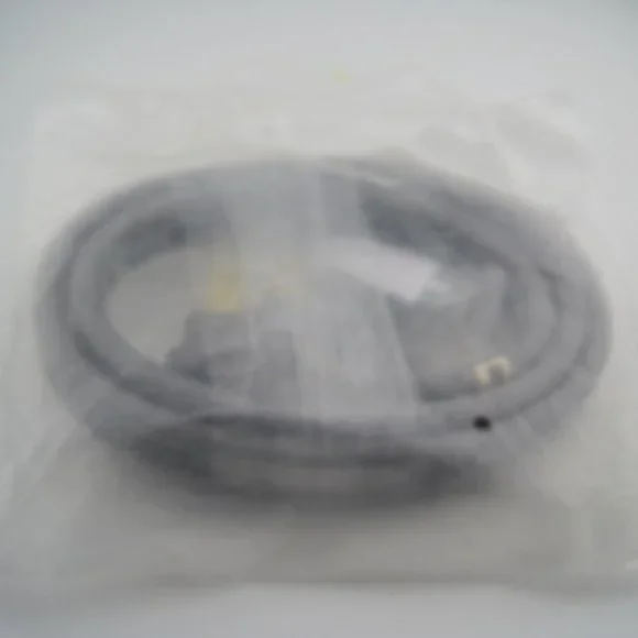 Everbilt 4 ft. 6/8 3-Wire Electric Range Plug, Gray 61241HD 50 Amp - Picture 3 of 5